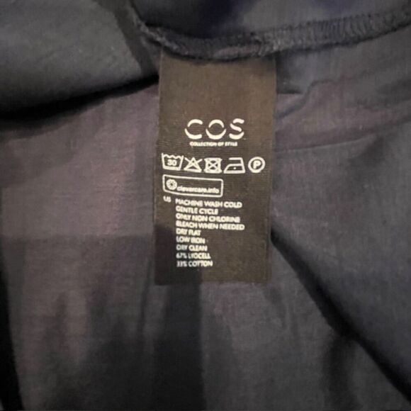 COS Navy Women's V-Neck Tee Short Sleeve Size XS - Picture 4 of 7